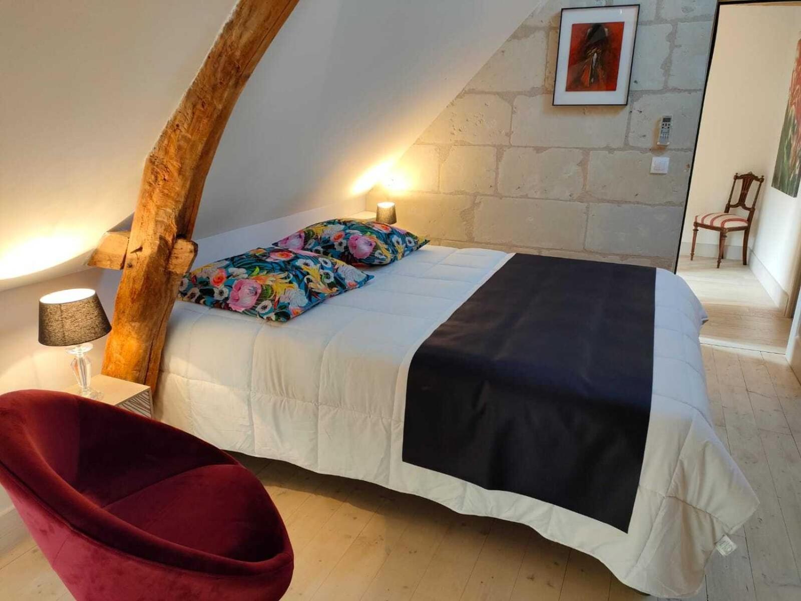 Вілла Les Logis D Usse Rigny-Usse Номер фото